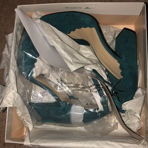 NWT Marc Fisher Heels